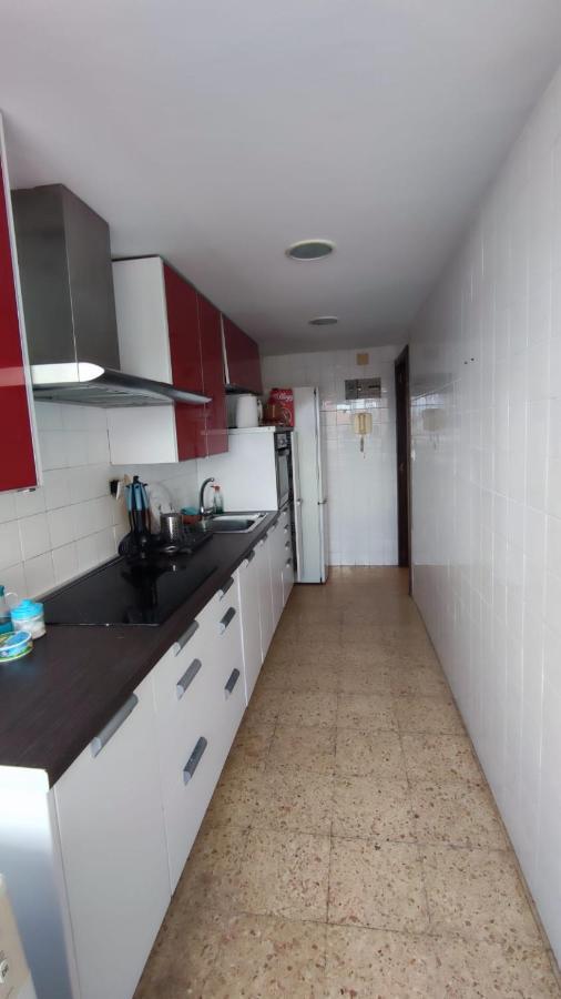 Habitacion Con Cama Individual, Piso Compartido En Avenida Blasco Ibanez 瓦伦西亚 外观 照片